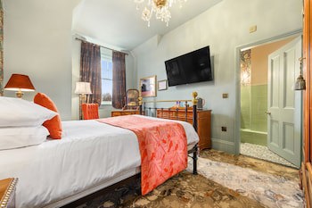 Clementine's Guest House