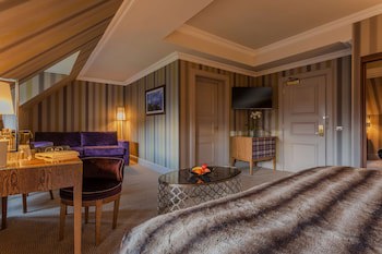Gleddoch Golf & Spa Resort
