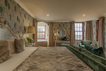 Gleddoch Golf & Spa Resort