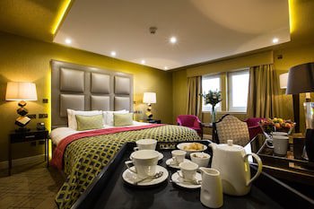 Gleddoch Golf & Spa Resort