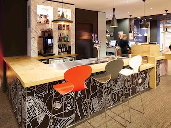 Ibis Reading Centre