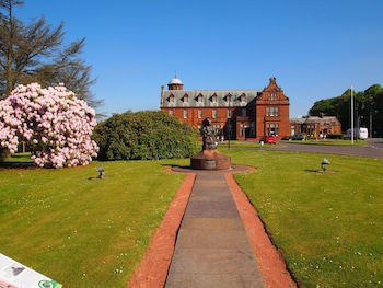Holiday Inn Dumfries, An Ihg Hotel