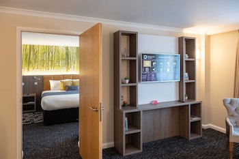 Burleigh Court Hotel