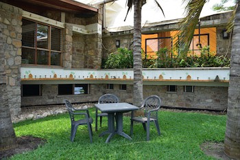 Hotel Club Du Lac Tanganyika