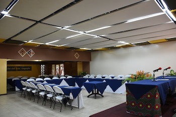 Hotel Club Du Lac Tanganyika
