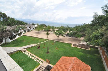 Hotel Club Du Lac Tanganyika