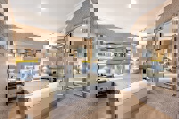 Gallery Residence & Hotel