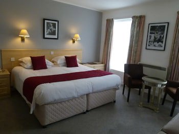 Beachcombers Hotel