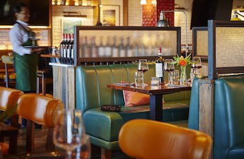 Westport Coast Hotel