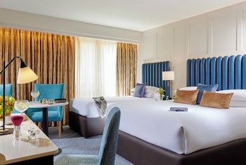 Westport Coast Hotel