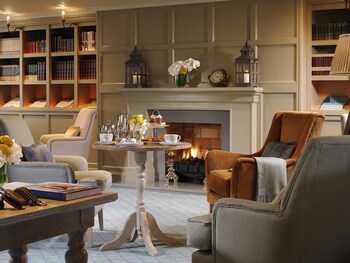 Westport Coast Hotel