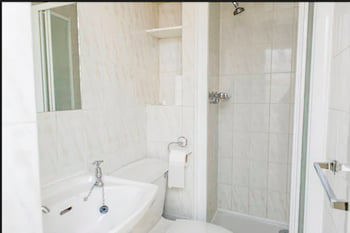Avonmore Hotel Cartwright Gardens