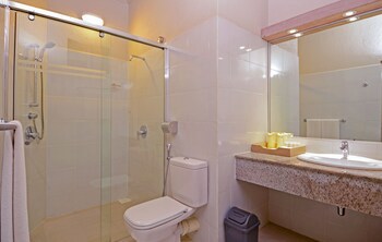 Adaaran Club Rannalhi- All Inclusive
