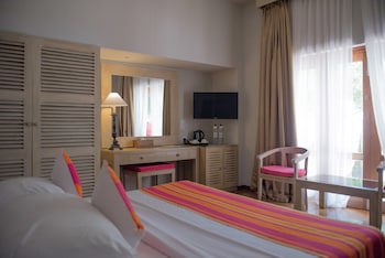 Adaaran Club Rannalhi- All Inclusive