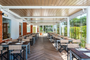 Ap Victoria Sports & Beach