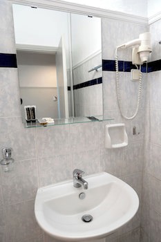 Anesis Hotel