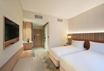 Arabian Park Dubai, An Edge By Rotana Hotel