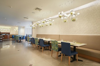 Arabian Park Dubai, An Edge By Rotana Hotel