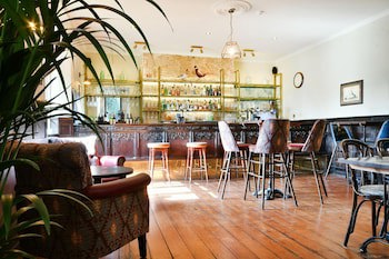 Stanton Manor Hotel