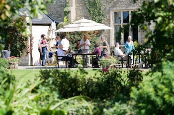 Stanton Manor Hotel