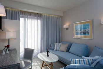 Bio Suites Hotel galeri fotoğrafı