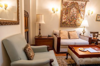 Mansion Alcazar