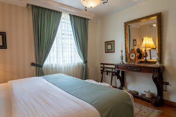 Mansion Alcazar