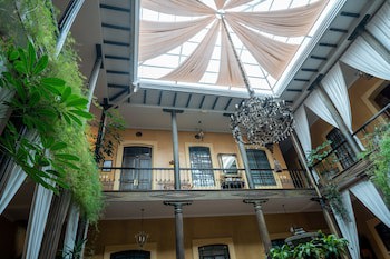 Mansion Alcazar