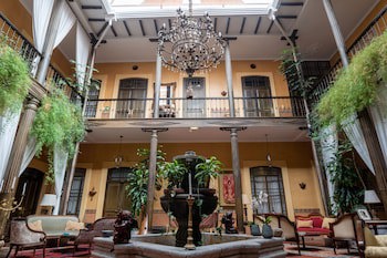 Mansion Alcazar