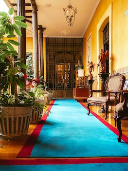 Mansion Alcazar