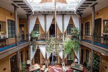Mansion Alcazar