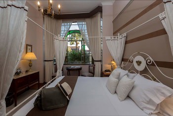 Mansion Alcazar