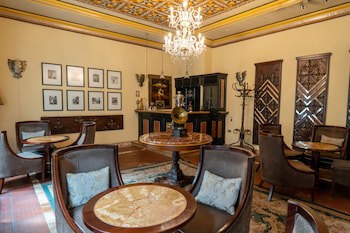 Mansion Alcazar