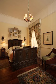 Mansion Alcazar