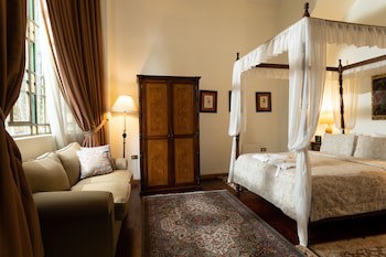 Mansion Alcazar