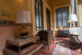 Mansion Alcazar