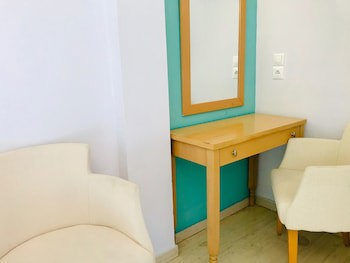 Thera Mare fotoğrafı