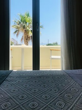 Thera Mare galeri fotoğrafı