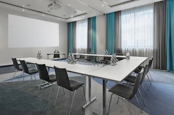 Courtyard By Marriott Zurich North