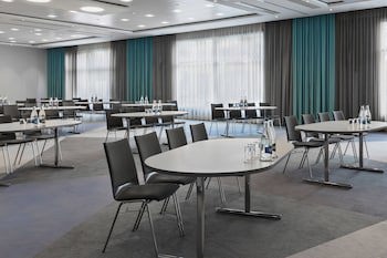 Courtyard By Marriott Zurich North