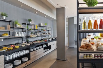 Courtyard By Marriott Zurich North
