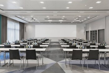 Courtyard By Marriott Zurich North