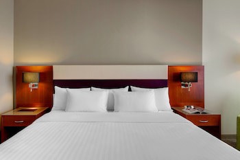 Courtyard By Marriott Zurich North