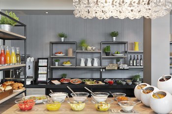 Courtyard By Marriott Zurich North