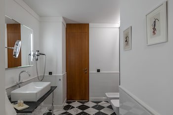 Grotthuss Boutique Hotel