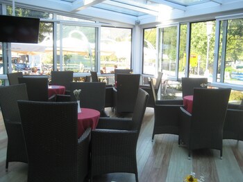 Hotel Jezero
