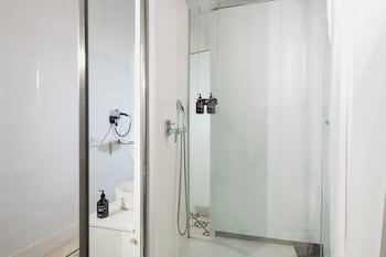 Chic & Basic Born Boutique Hotel