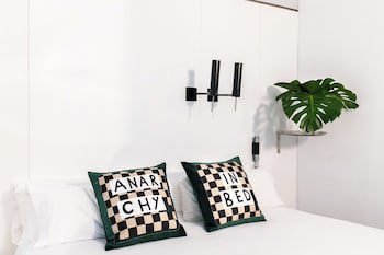Chic & Basic Born Boutique Hotel