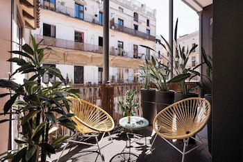 Chic & Basic Born Boutique Hotel