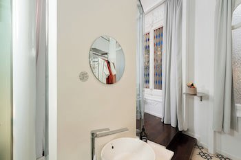 Chic & Basic Born Boutique Hotel